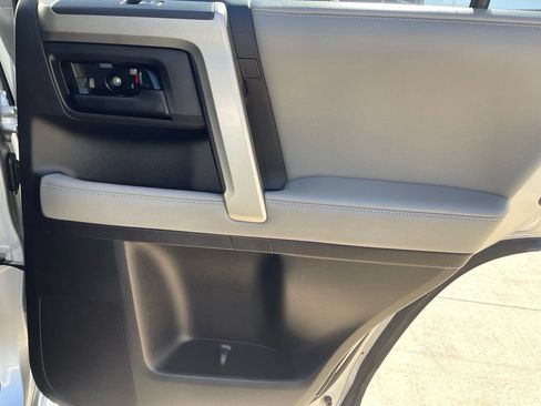 Used 2013 Toyota 4Runner SR5 RWD image 25