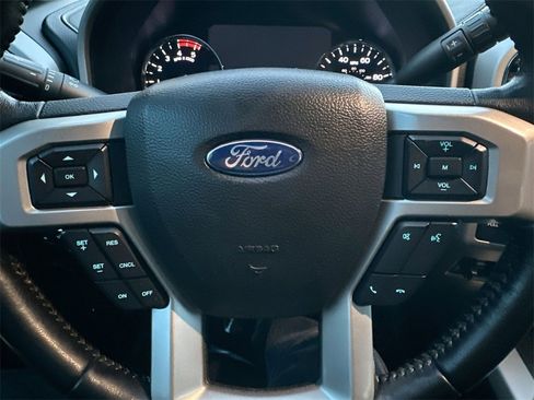 Used 2021 Ford F250 Lariat w/ FX4 Off-Road Package image 19