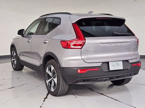Certified 2026 Volvo XC40 B5 Plus AWD/4WD image 6