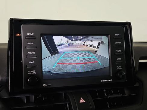 Used 2021 Toyota RAV4 LE AWD/4WD image 21