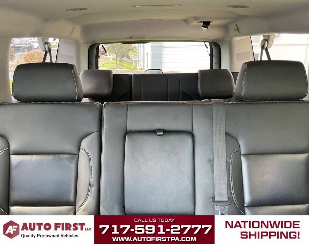 Used 2020 Chevrolet Suburban LT AWD/4WD image 31