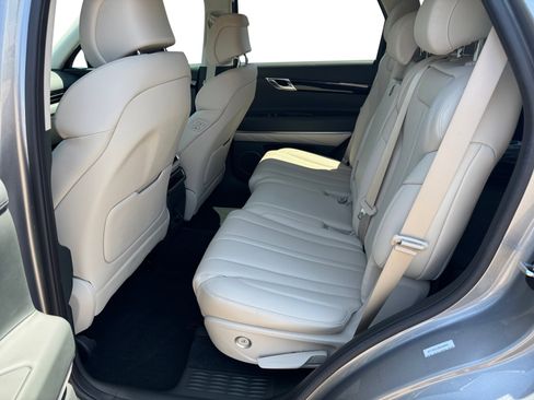 Used 2026 Genesis GV80 2.5T AWD/4WD image 17