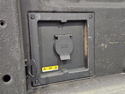 Used 2021 Ford F150 XLT w/ Equipment Group 302A High AWD/4WD image 10