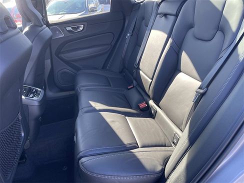 Used 2023 Volvo XC60 B5 Ultimate image 18
