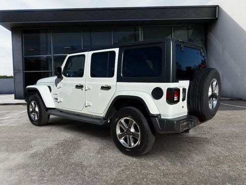 Used 2020 Jeep Wrangler Unlimited Sahara image 5