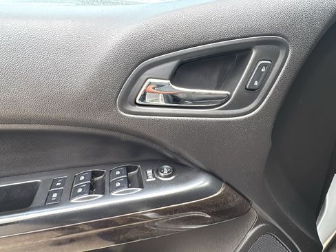 Used 2016 GMC Canyon SLE w/ SLE Convenience Package image 12