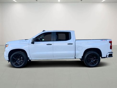 Certified 2024 Chevrolet Silverado 1500 Custom image 3