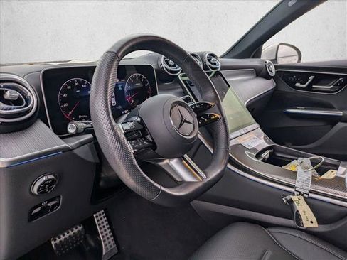 Used 2025 Mercedes-Benz GLC 300 4MATIC w/ AMG Line image 9