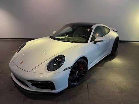 Used 2024 Porsche 911 Carrera GTS image 1