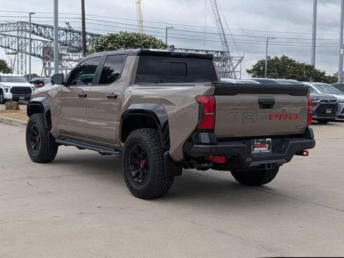 Certified 2025 Toyota Tacoma TRD Pro AWD/4WD image 8