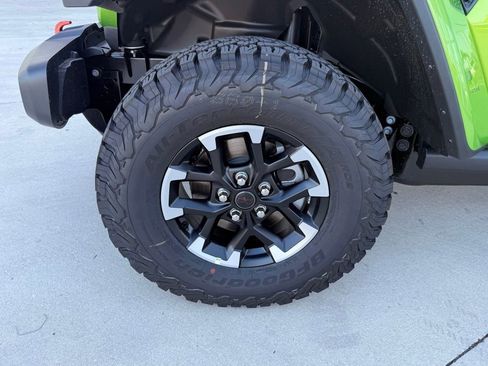 New 2026 Jeep Wrangler Unlimited Rubicon w/ Safety Group AWD/4WD image 34