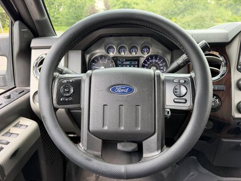 Used 2014 Ford F350 Lariat w/ Lariat Ultimate Package AWD/4WD image 17