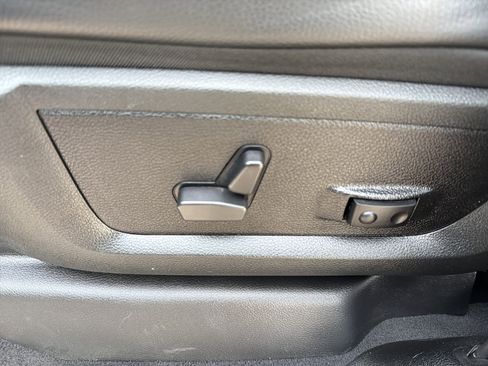 Used 2024 RAM 2500 Laramie w/ Safety Group image 19