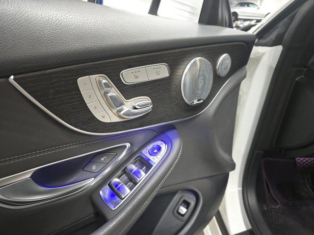 Certified 2020 Mercedes-Benz C 300 4MATIC Cabriolet image 5