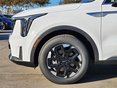 New 2026 Kia Sorento S image 5