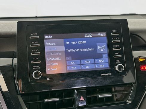 Used 2021 Toyota Camry SE FWD image 19