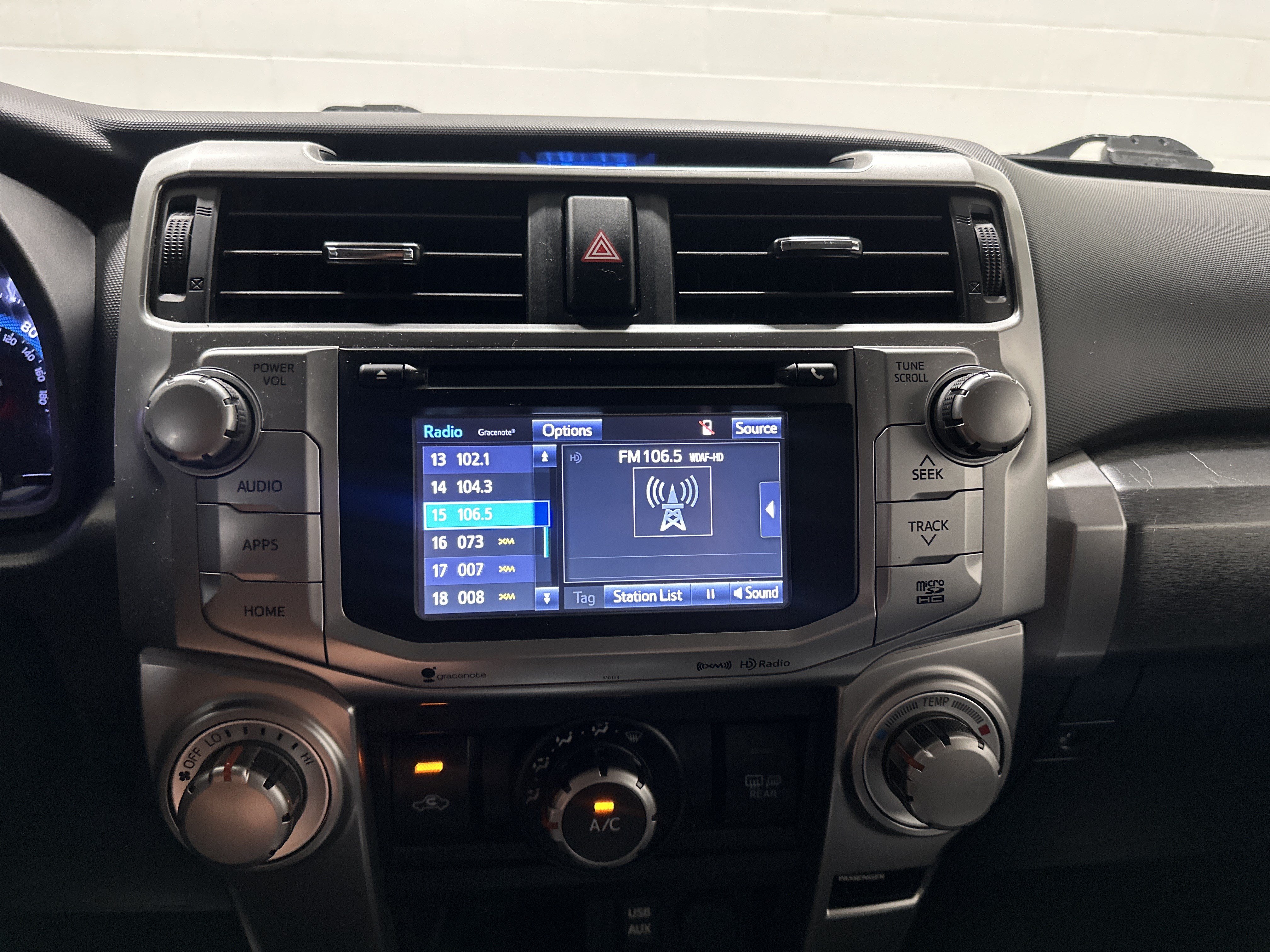 Used 2016 Toyota 4Runner SR5 Premium w/ Convenience Package AWD/4WD image 23