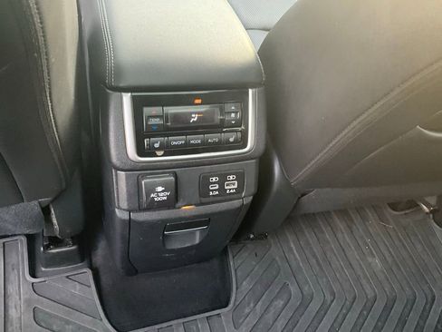 Used 2023 Subaru Ascent Touring image 26