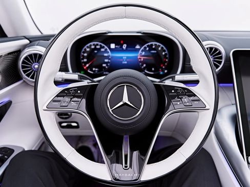 Used 2026 Mercedes-Benz Maybach SL 680 image 73