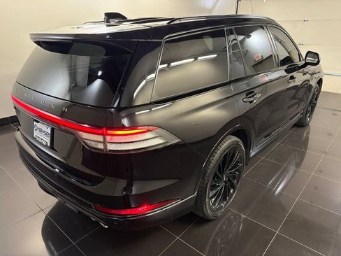 Certified 2025 Lincoln Aviator Reserve w/ Jet Appearance Package AWD/4WD image 6