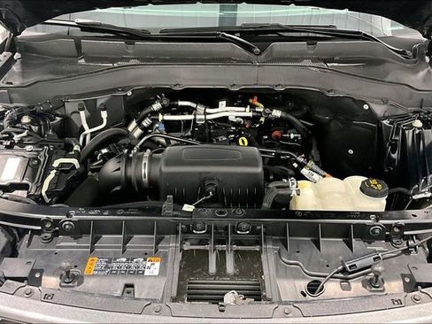Used 2022 Ford Explorer XLT w/ XLT Sport Appearance Package image 32