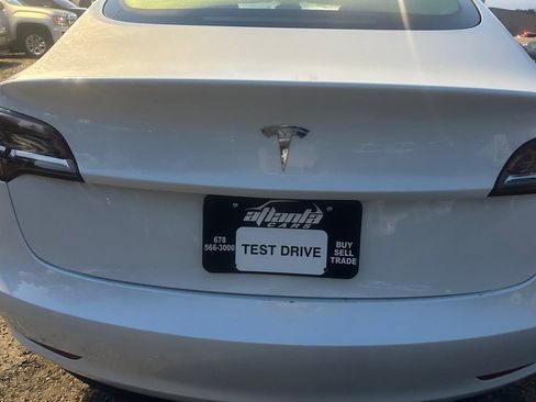 Used 2023 Tesla Model 3 Standard Range image 17