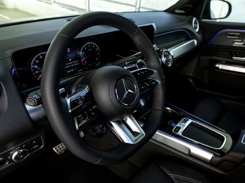 New 2026 Mercedes-Benz GLB 35 AMG 4MATIC image 15