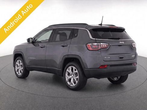 Used 2024 Jeep Compass Latitude AWD/4WD image 4