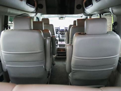 Used 2021 Ford Transit 150 Low Roof AWD image 17