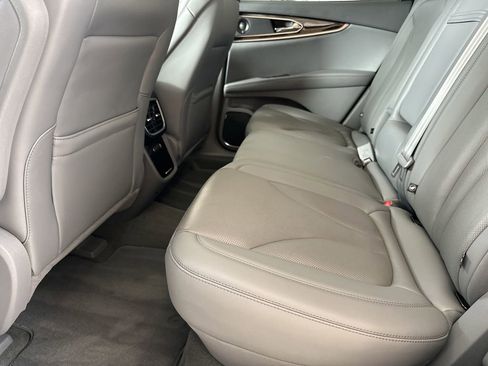 Used 2022 Lincoln Nautilus Reserve w/ Equipment Group 201A image 29