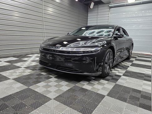 Used 2024 Lucid Air Pure RWD image 1