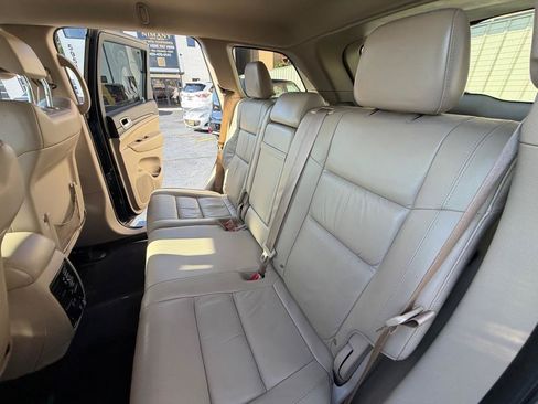 Used 2016 Jeep Grand Cherokee Limited RWD image 18