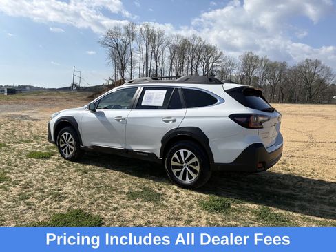 Certified 2025 Subaru Outback Premium AWD/4WD image 5