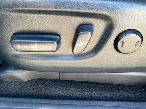 Used 2017 Toyota 4Runner Limited image 11