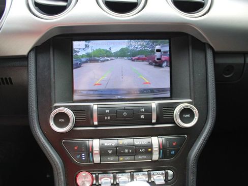Used 2020 Ford Mustang Premium RWD image 24