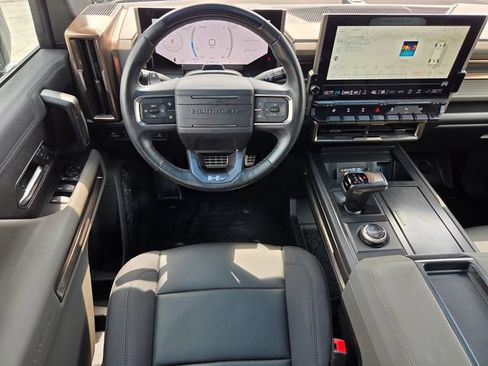 Used 2024 GMC Hummer EV 2X w/ Extreme Off-Road Package AWD/4WD image 12