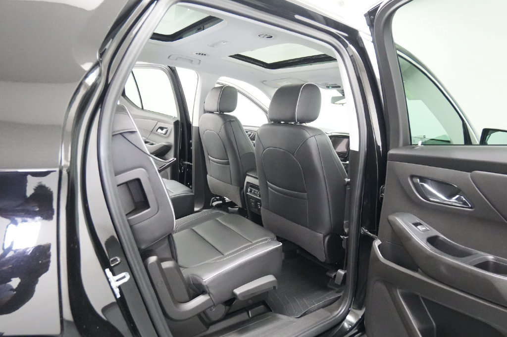 Used 2021 Chevrolet Traverse High Country AWD/4WD image 31
