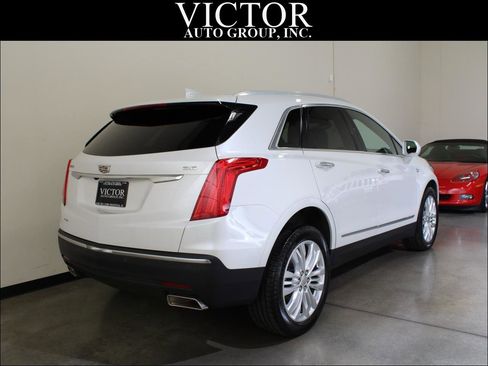 Used 2017 Cadillac XT5 Premium Luxury AWD/4WD image 11