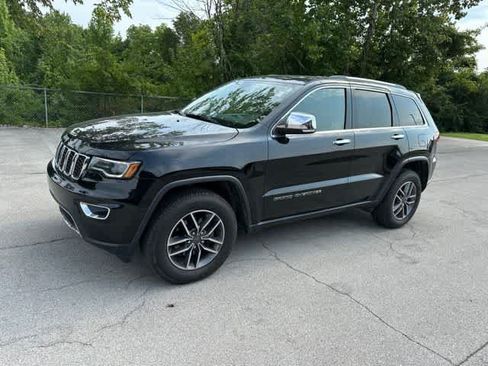 Used 2020 Jeep Grand Cherokee Limited w/ Premium Lighting Group AWD/4WD image 2