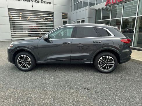 Certified 2025 Audi Q5 Premium w/ Convenience Package AWD/4WD image 8