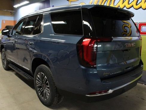 New 2026 GMC Yukon Elevation w/ Elevation Premium Package AWD/4WD image 7