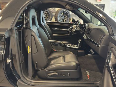 Used 2006 Chevrolet SSR w/ Preferred Equipment Group image 14