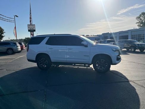 Used 2021 Chevrolet Tahoe Z71 w/ Z71 Signature Package AWD/4WD image 2
