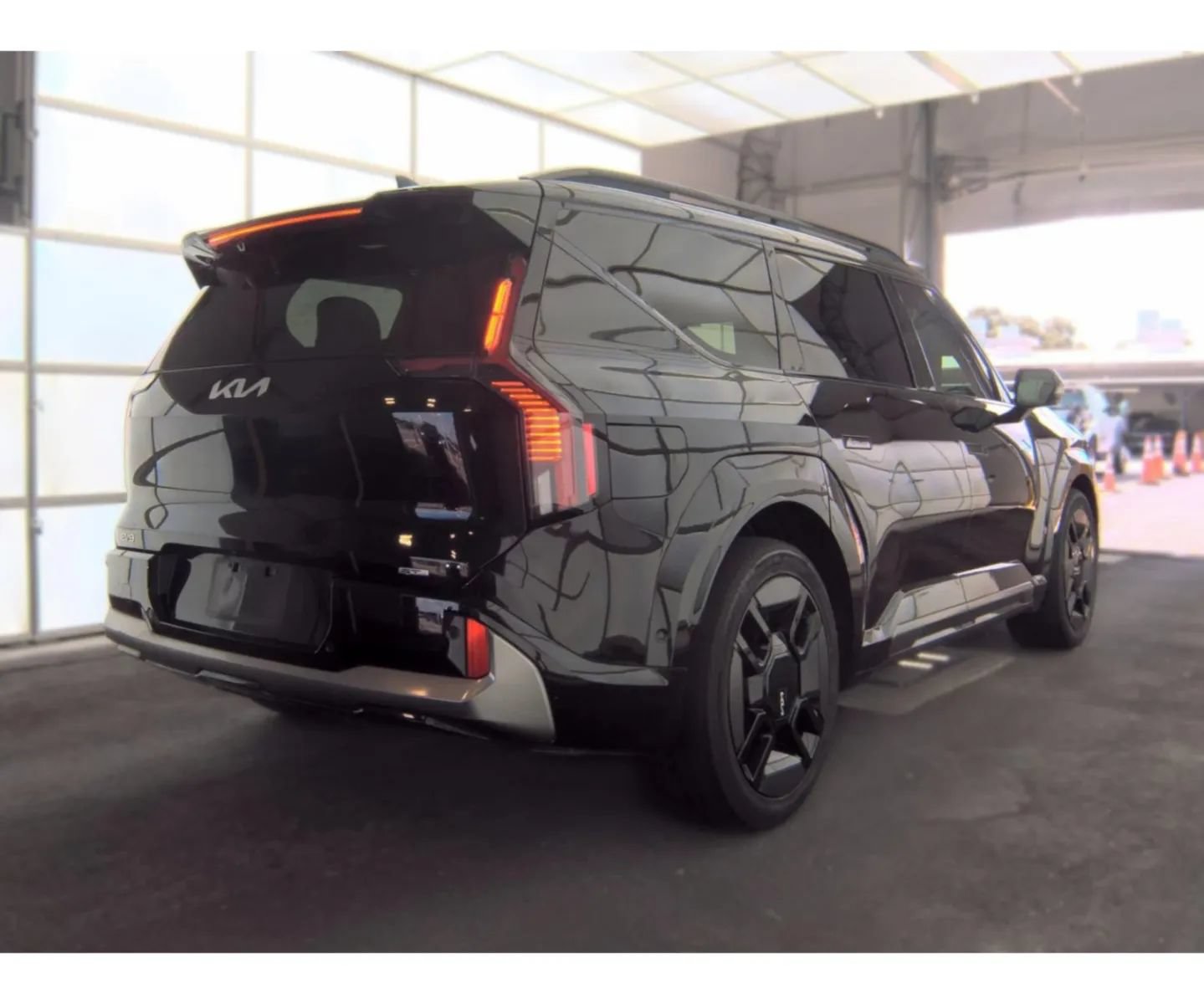 Used 2024 Kia EV9 GT-Line AWD/4WD image 5