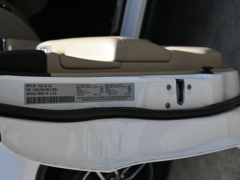 Used 2021 Jeep Grand Cherokee Limited RWD image 19