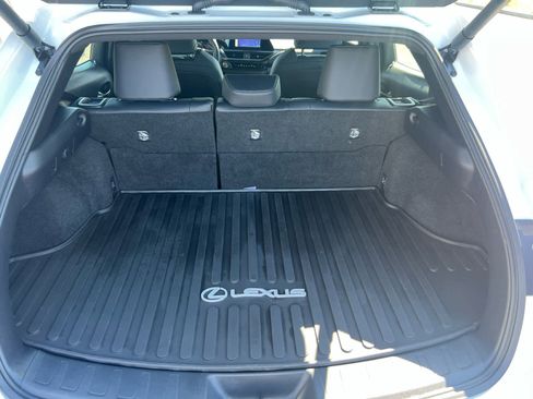 Used 2024 Lexus UX 250h F Sport image 10