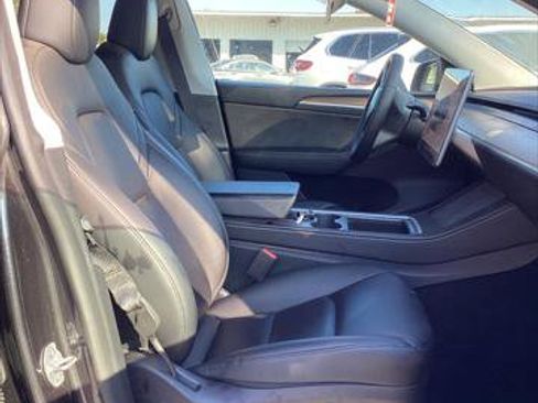 Used 2024 Tesla Model Y Long Range image 24