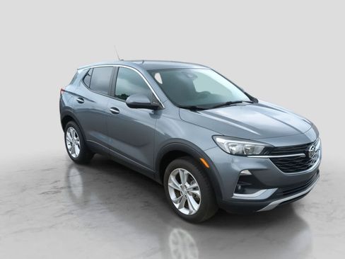 Used 2022 Buick Encore GX Preferred w/ Cold Weather Comfort Package AWD/4WD image 2