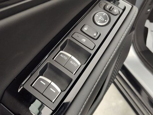 Used 2025 Honda Accord Touring image 21