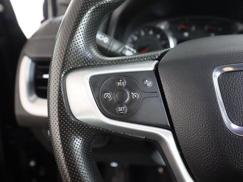 Used 2022 GMC Terrain SLE w/ Driver Convenience Package image 41